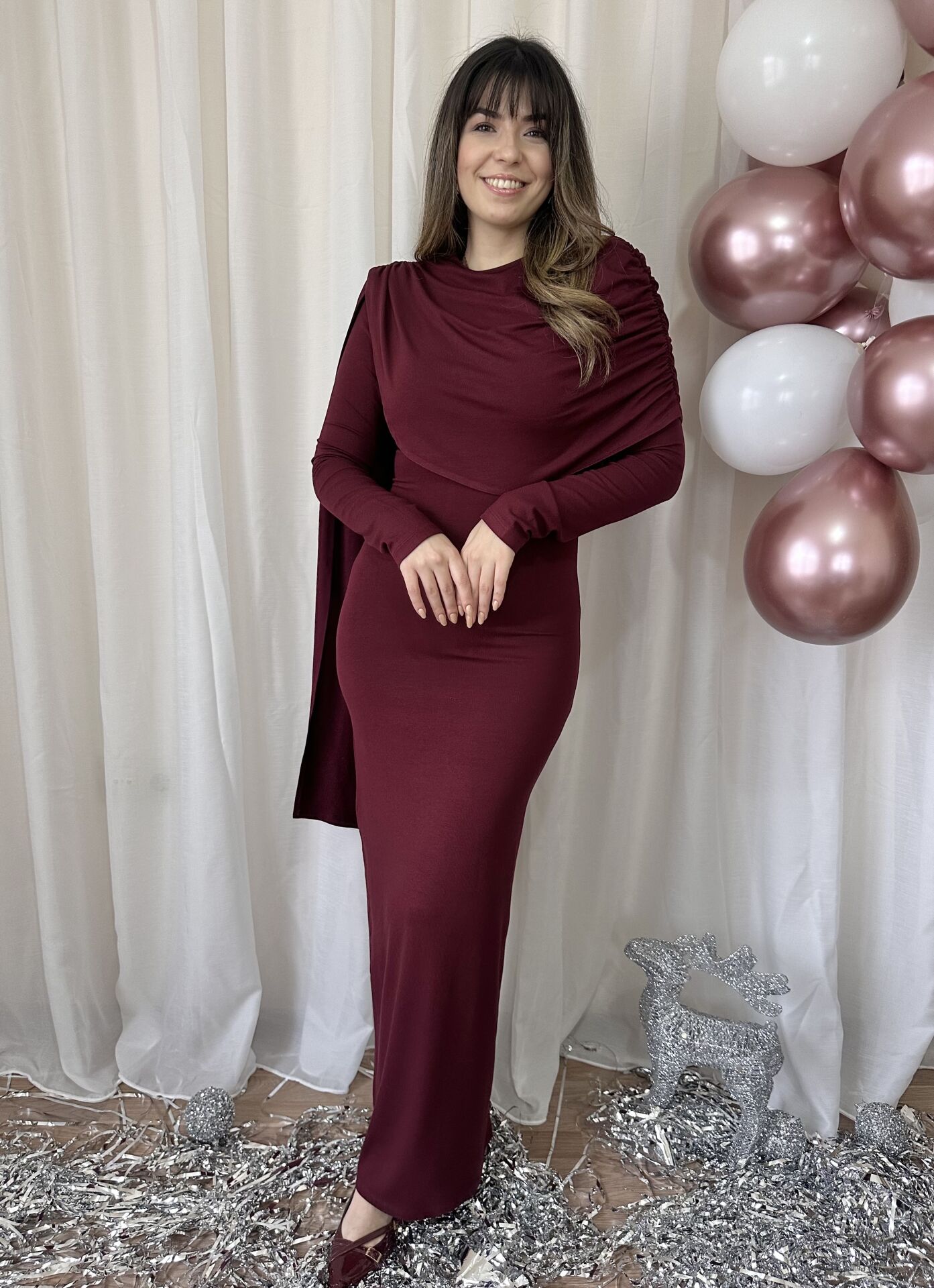 Tali Pelerin Detaylı Bordo Elbise