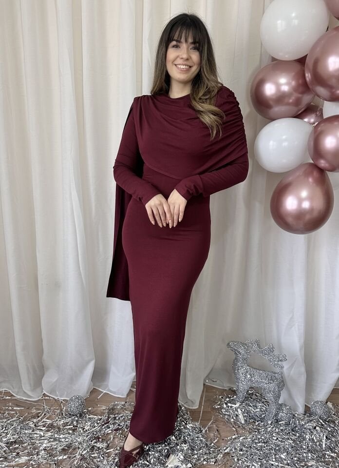 Tali Pelerin Detaylı Bordo Elbise